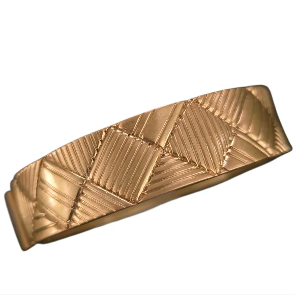 Kate Spade New York Gold-Tone Hinged Bangle Bracelet – Style KB916 - Picture 3 of 8